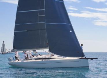 Italia Yachts 11.98 Cassis - Première régate / Première victoire